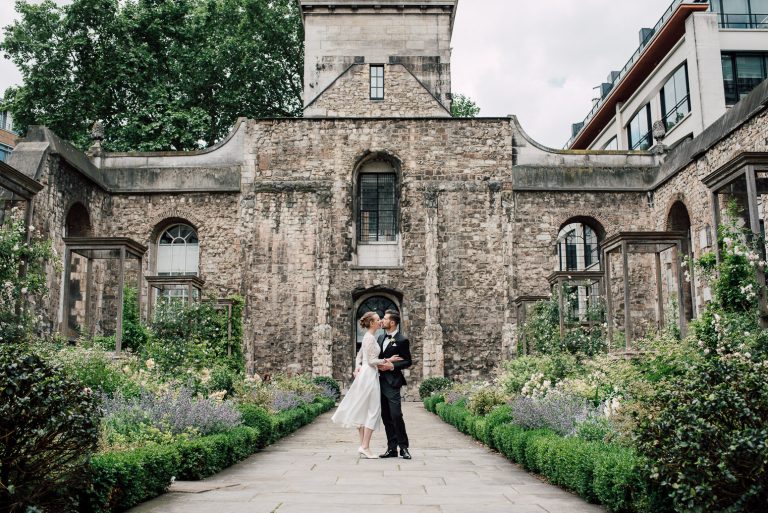 Islington Town Hall & Oyster Shed, London Wedding // Chloé & Dominik // June 2019